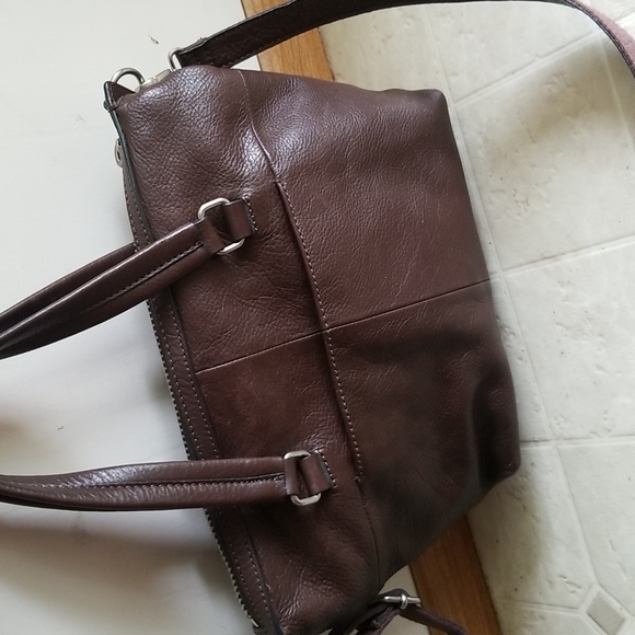 Fossil cow leather crossbody bag. - Picture 4 of 12